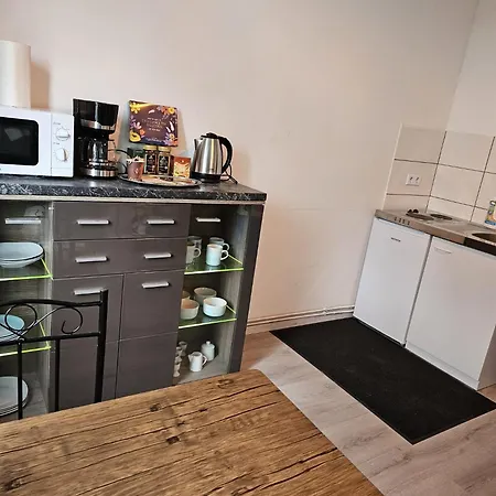 Apartment Ap 2- 33 Qm Bei Oschersleben + Helmstedt Ausleben